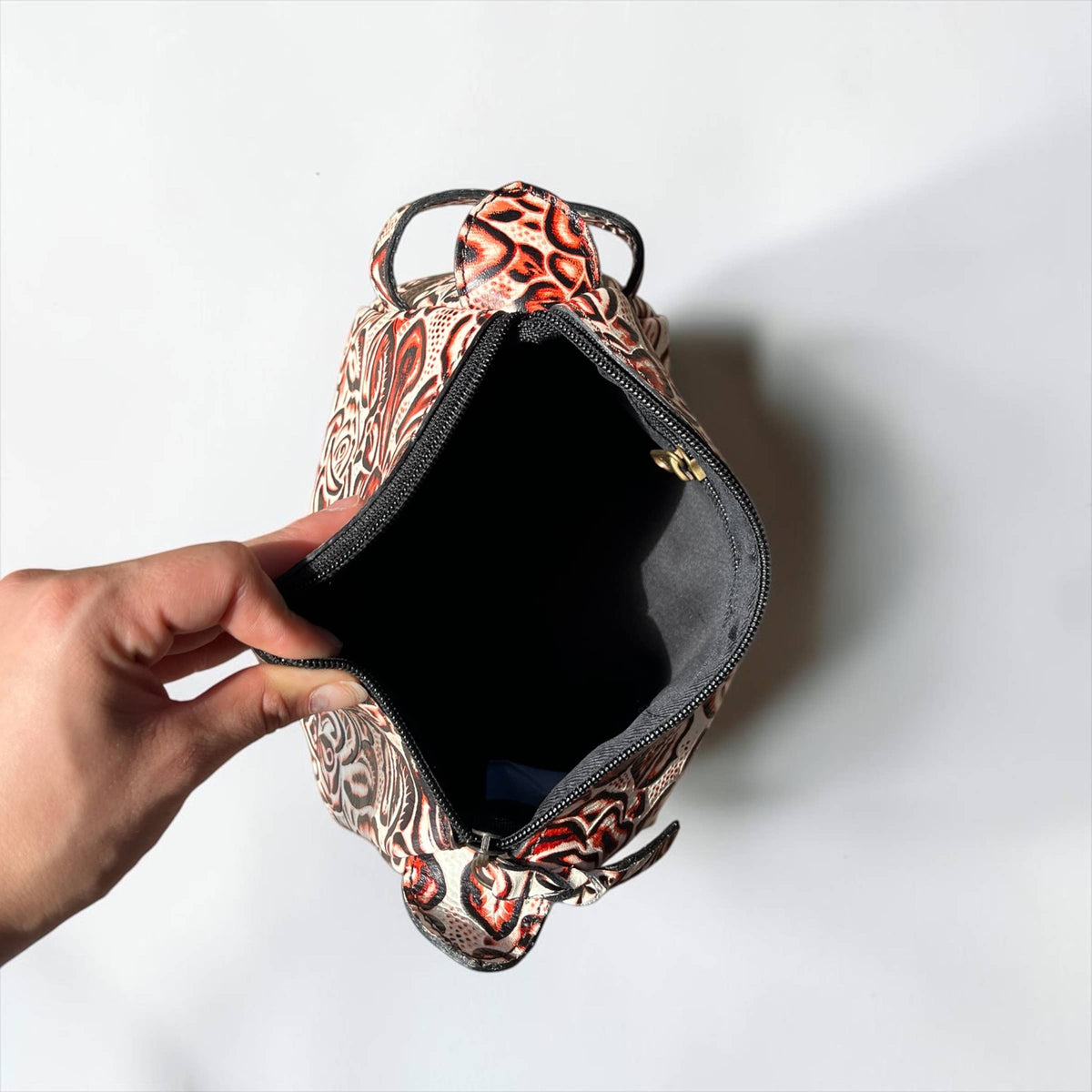 WESTERN LINENS Tooled Leather Makeup Bag
