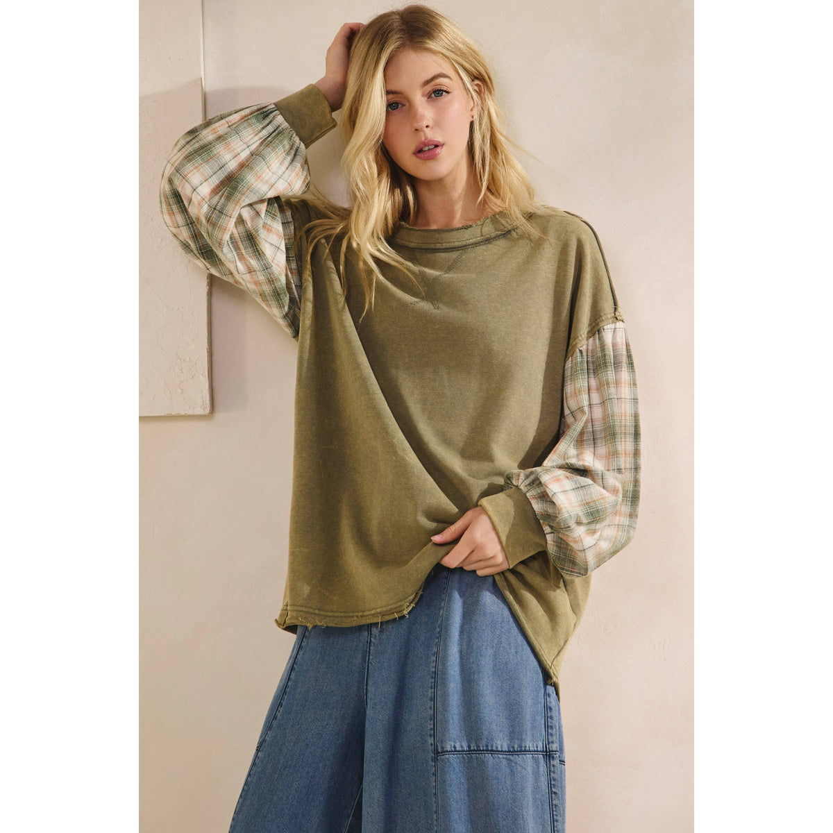 THE INDIE FLANNEL CONTRAST PULLOVER