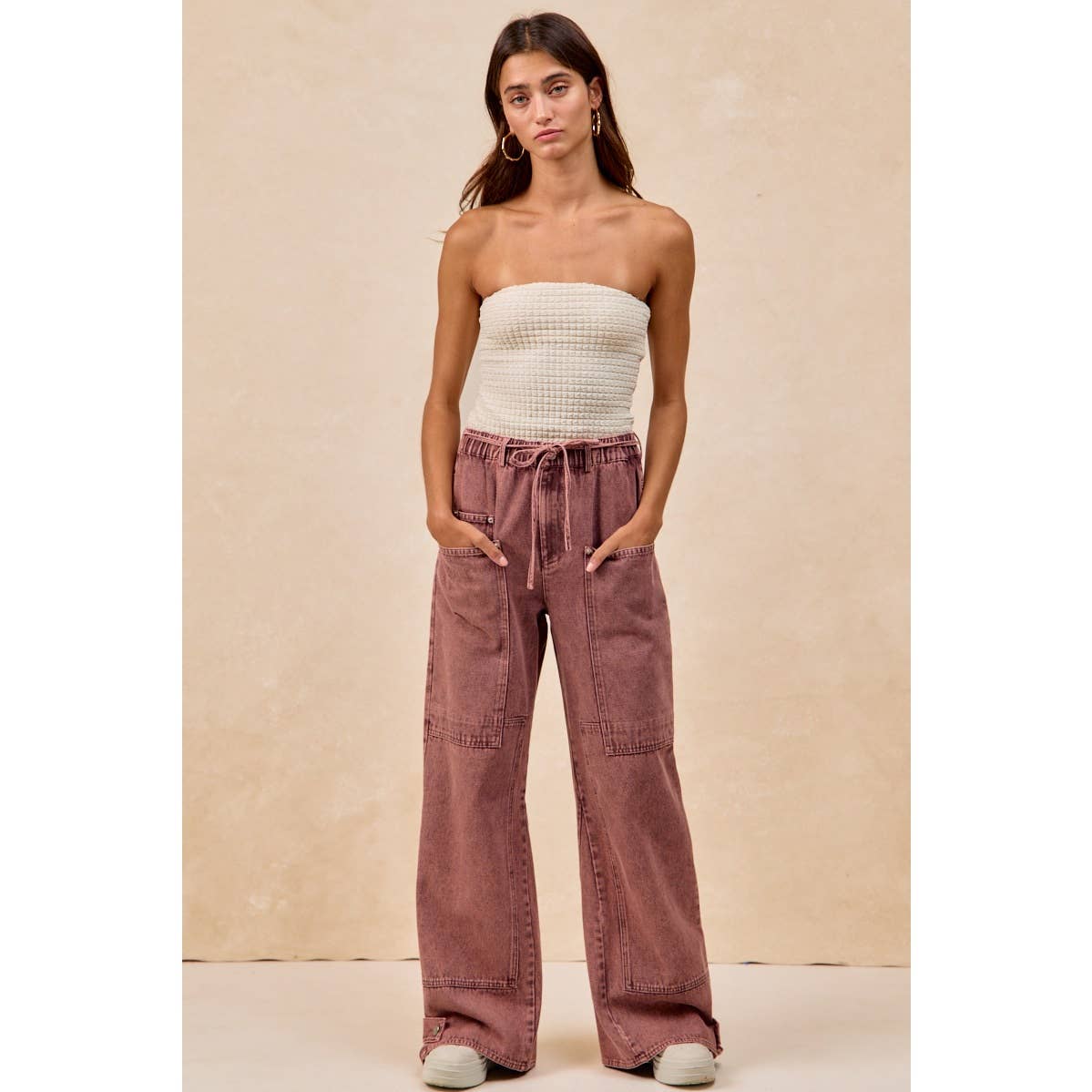 WASHED DENIM CARGO POCKET PANTS WITH WAIST TIE