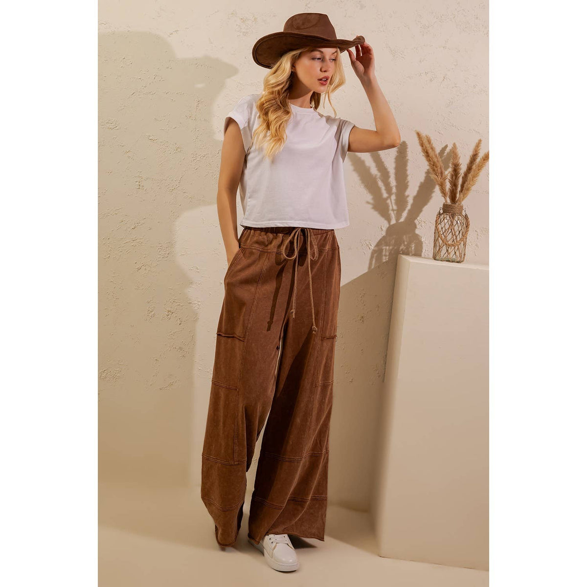 Sage & Fig Wide Leg Pants